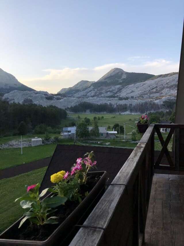 Отель Hotel Monte Rosa Цетине-16