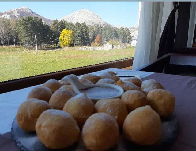 Отель Hotel Monte Rosa Цетине-10